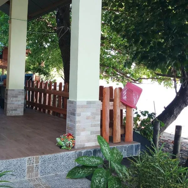 Lena house Flores，位于Hitokalak的酒店
