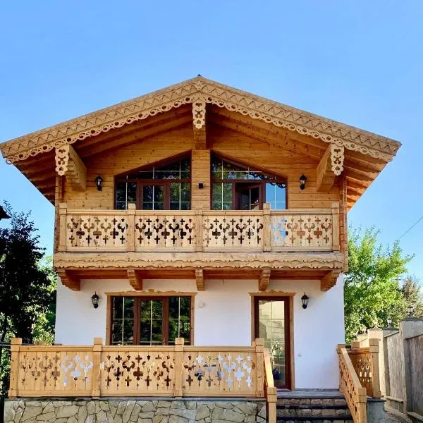 Chalet Bakuriani，位于巴库里阿尼的酒店