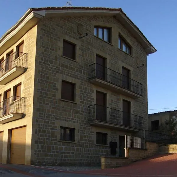 埃内里斯公寓，位于Muruzábal的酒店