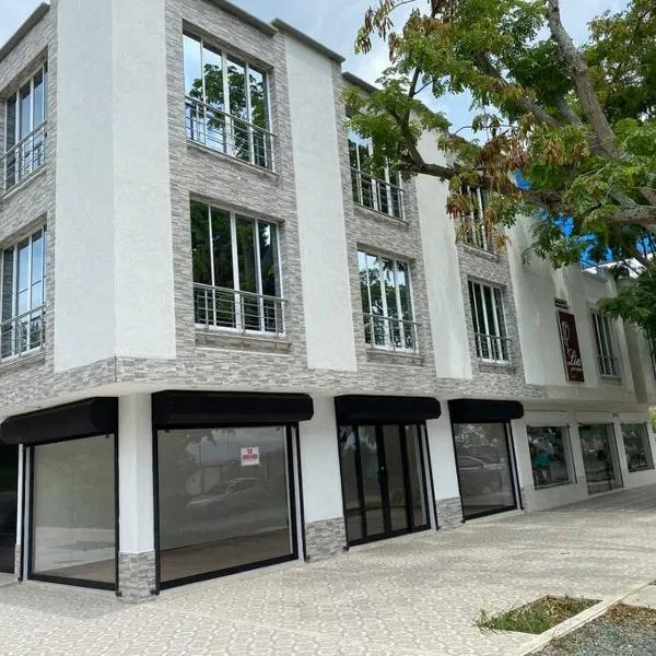 Lindo apartamento con estacionamiento Buga，位于布加的酒店