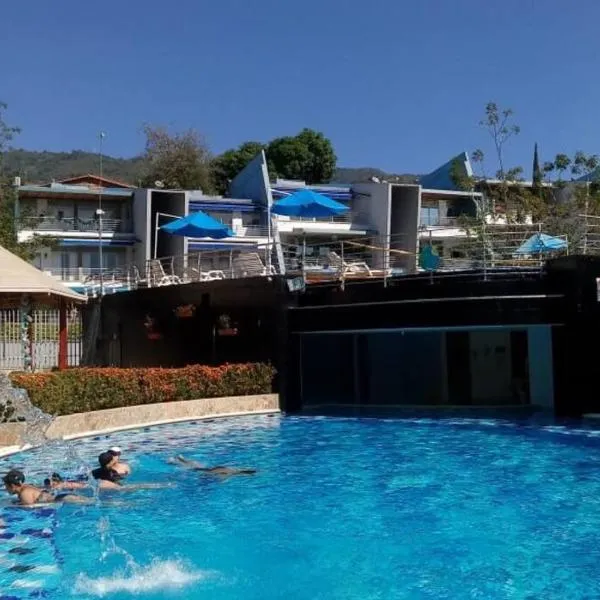 Condominio Terrazas del Sol，位于索佩特兰的酒店