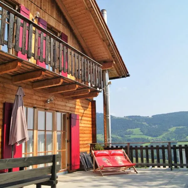 Ferienhaus in ruhiger Lage - 3 Schlafzimmer- große Terrasse，位于Pöllauberg的酒店