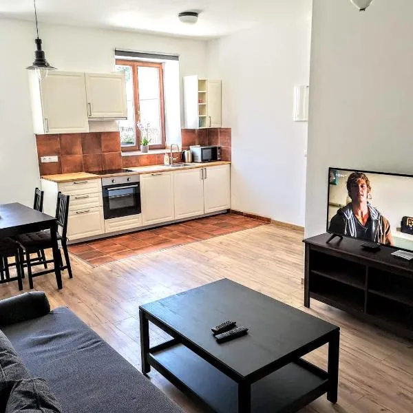 Apartmány Na hrnčírně，位于Dvory nad Lužnicí的酒店