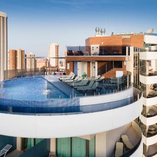 Hotel Gold Arcos 4 Sup - Built in May 2022，位于贝尼多姆的酒店