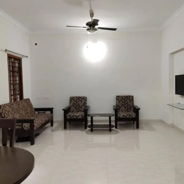 Sapphire Luxury Apartment，位于蓬蒂切里的酒店