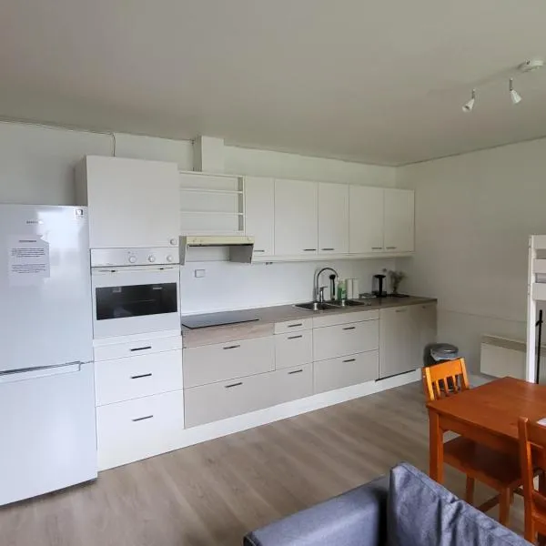 Vollvaagen Apartments Smøla, boat included，位于Smøla的酒店