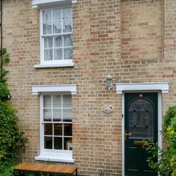 Scribblers Cottage，位于伍德布里奇的酒店