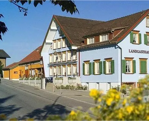 Landgasthaus Neues Bild, Eggerstanden，位于韦斯巴德的酒店