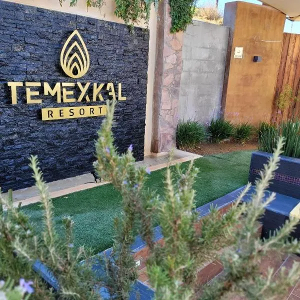 TEMEXKAL RESORT，位于恩塞纳达港的酒店