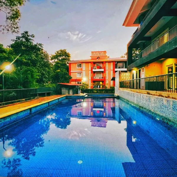 2BHK Stunning Apartment with Pool，位于曼德姆的酒店