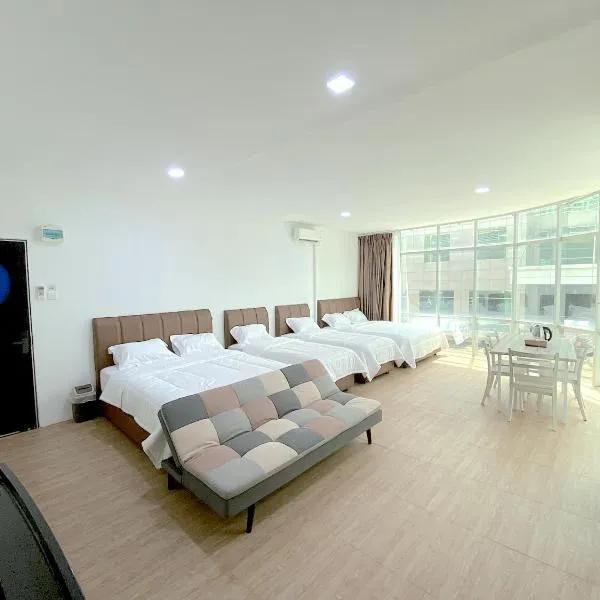 CN Homestay B2 Floor 2 at Nagoya Hill Mall，位于名古屋的酒店