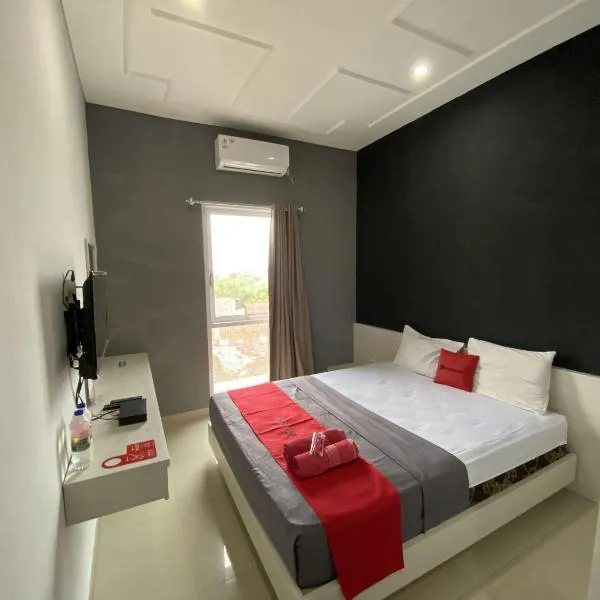 RedDoorz near RSUD Margono Purwokerto 3，位于Sampang的酒店