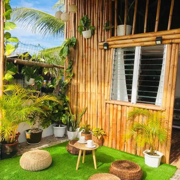 Joyful Hut with Netflix and Perfect Sunrise View Maya, Daanbantayan，位于Bulalaqui的酒店