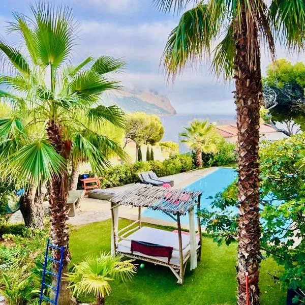 Astoria Villa maison d hôtes Appartement vue mer avec piscine，位于卡西斯的酒店
