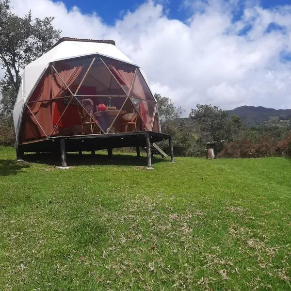 Glamping Mi Casita，位于瓜塔维塔的酒店