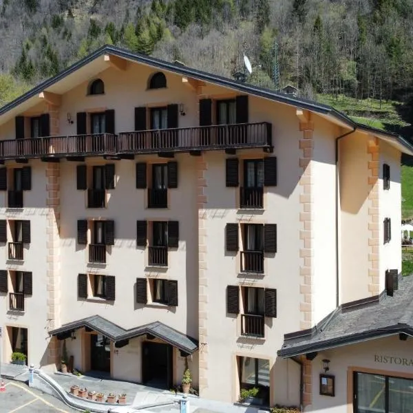 Hotel Cristallo，位于Mollia的酒店