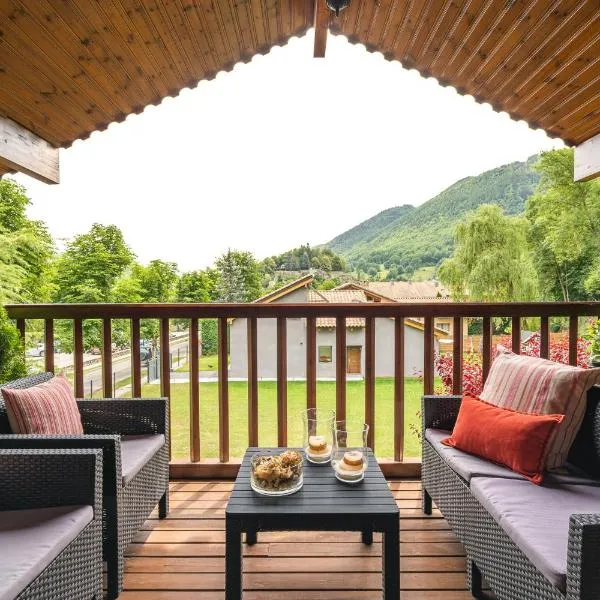 Espectacular apartamento de madera frente al río Ter - Camprodon，位于坎普罗东的酒店