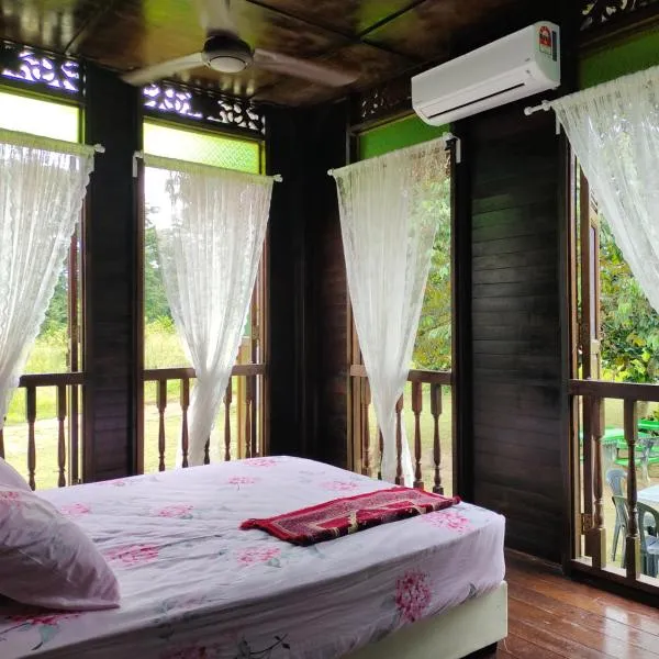 Homestay Kampung Den，位于Siliau的酒店