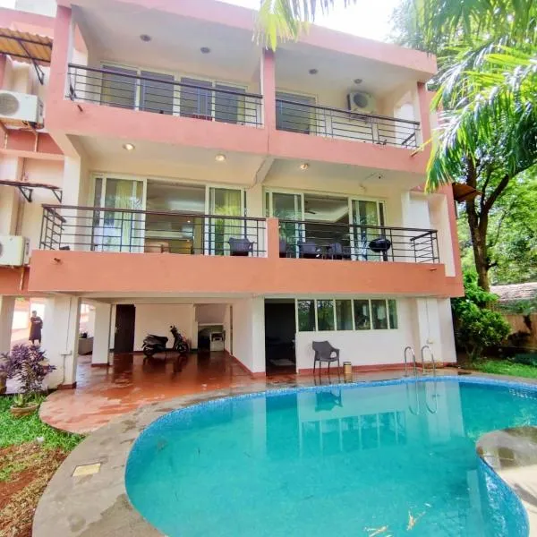 Luxury 3BHK Villa with Private Swimming Pool near Candolim，位于帕纳吉的酒店