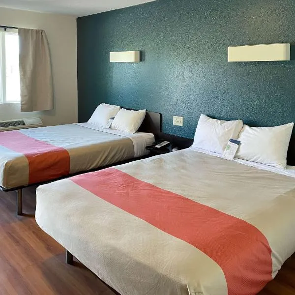 Motel 6 Cameron MO，位于卡梅伦的酒店