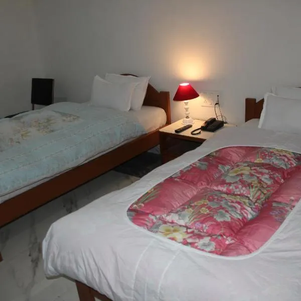 HOTEL BODHGAYA INN，位于Sherghāti的酒店