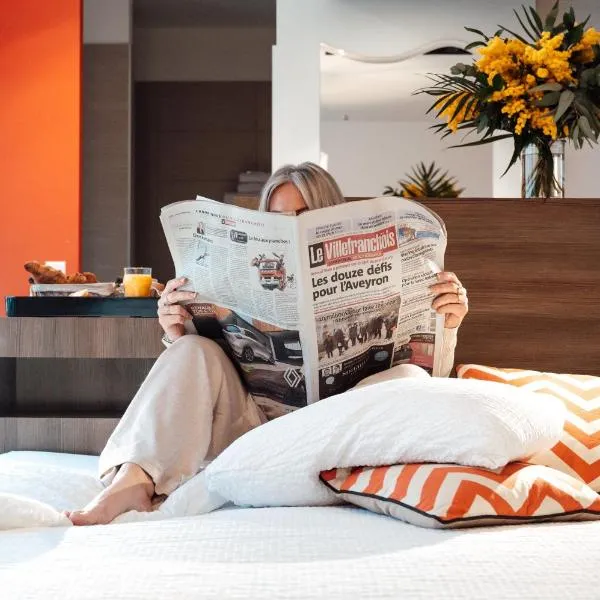 Urban Style HOTEL LES FLEURINES，位于鲁埃格自由城的酒店