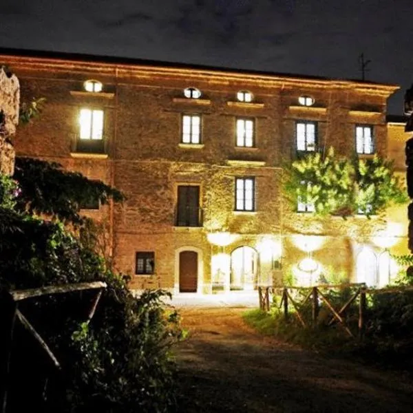 德腾普利酒店，位于Foce del Sele的酒店