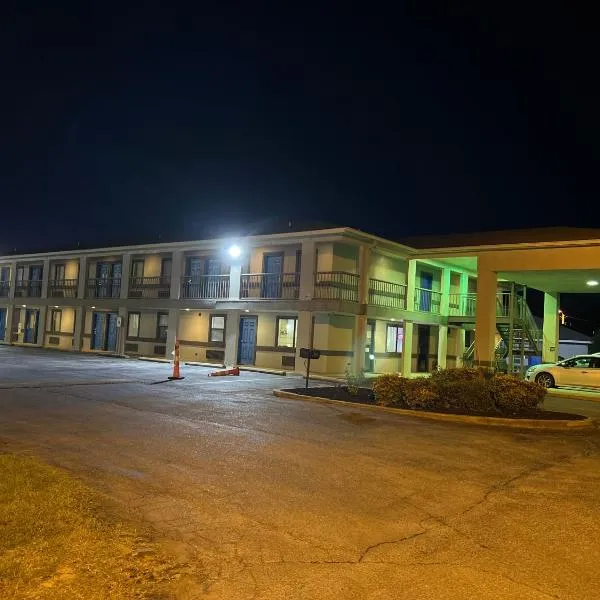 Briarwood Inn，位于Amory的酒店