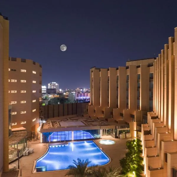 Grand Millennium Al Seef Basra，位于Ar Ribāţ aş Şaghīr的酒店