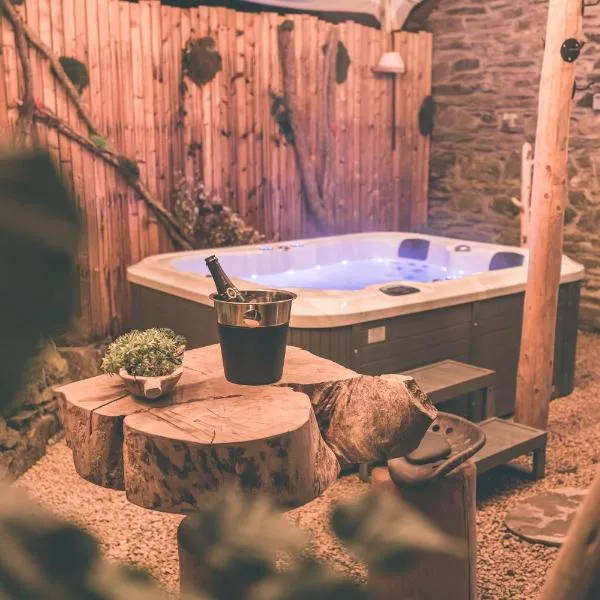 Romantic Getaway - Sauna and Jacuzzi - El Clandestino，位于Lorcé的酒店