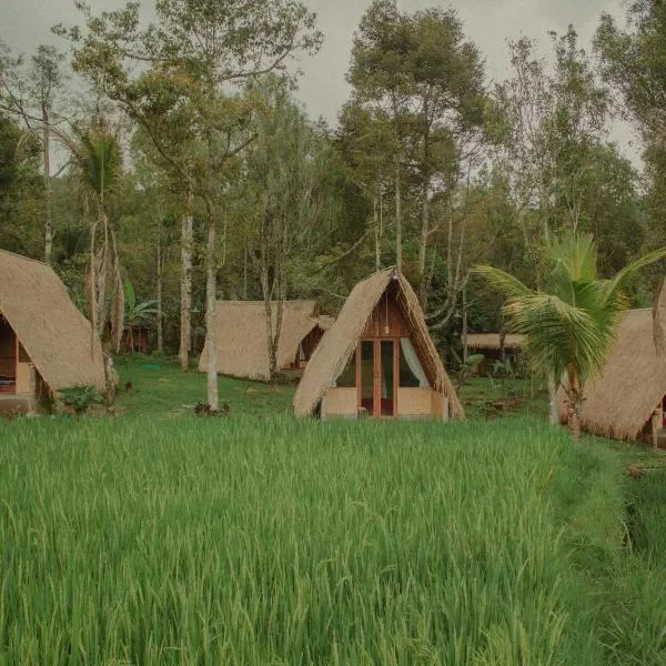 Da'kayu Glamping，位于Gitgit的酒店