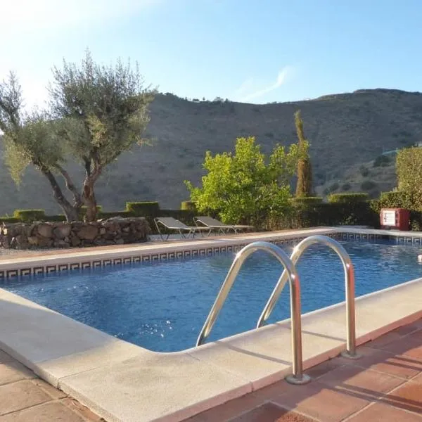 House with Private Pool (Herrera)，位于阿里纳斯的酒店
