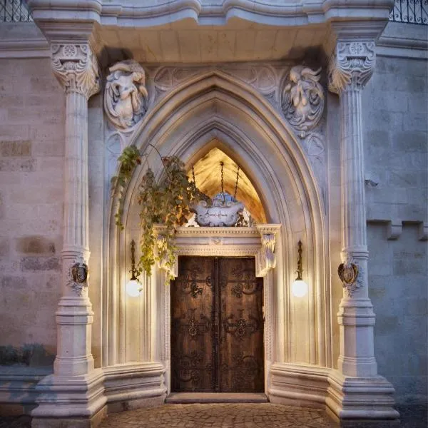 萨科里德之家酒店，位于于尔居普的酒店