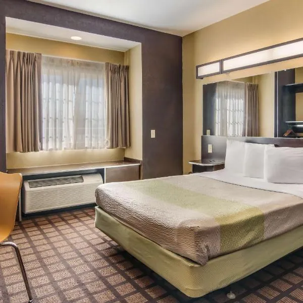 Motel 6-Canton, GA，位于坎顿的酒店