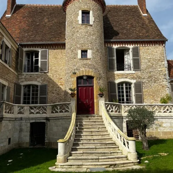 Chambres d'hôtes Place Balanant，位于Villedieu-sur-Indre的酒店