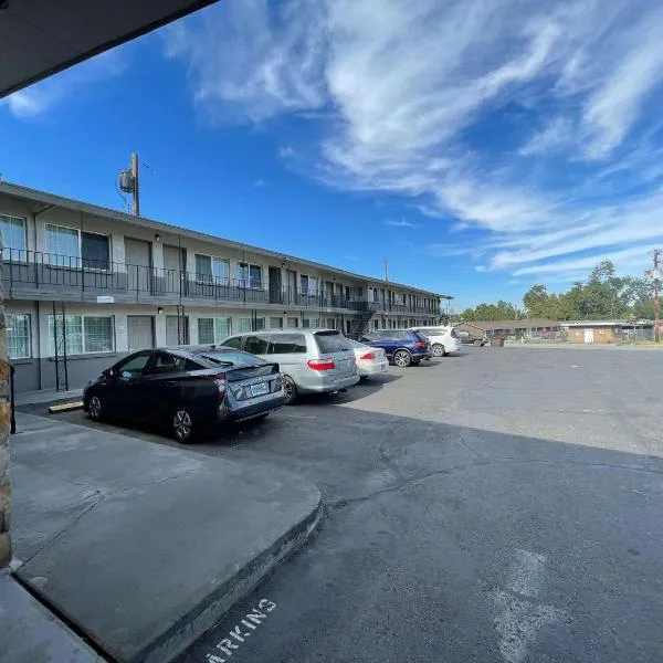 Motel 6 Hermiston OR Umatilla，位于赫米斯顿的酒店