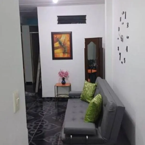 Comodo y bonito apartamento en Palmira Las Americas，位于El Pedregal的酒店