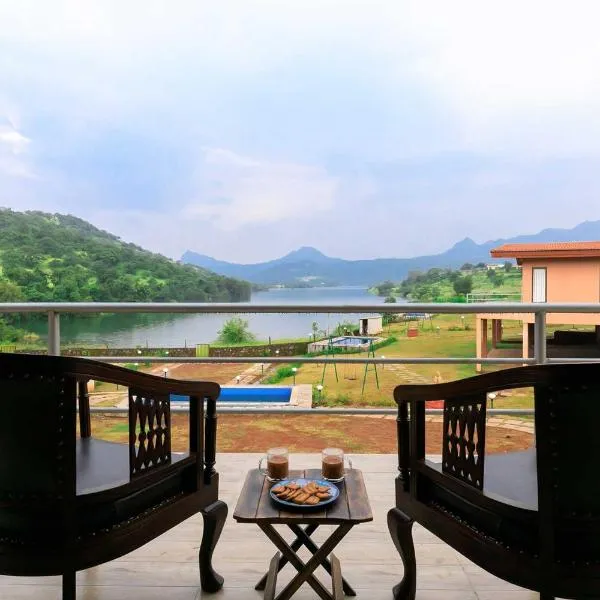 StayVista's Shivom Villa 1 - A Serene Escape with Views of the Valley and Lake，位于罗纳瓦拉的酒店