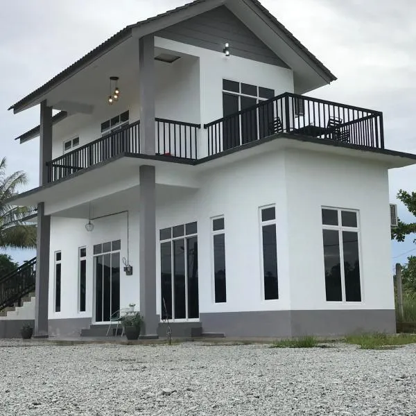 Rumah Sawah Homestay Pasir Puteh，位于巴西富地的酒店
