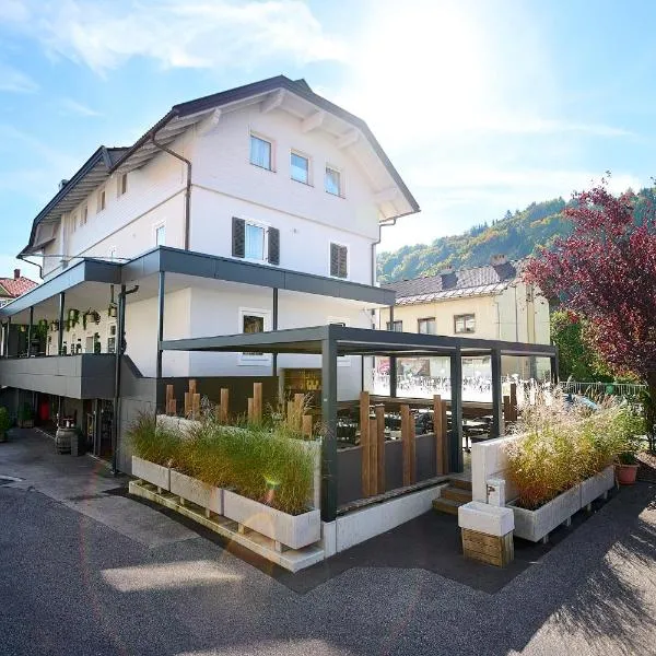 Wallner - Hotel & Wirt，位于阿诺尔德施泰因的酒店