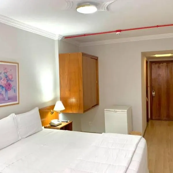 佛得广场酒店，位于圣安娜-利弗拉门图的酒店