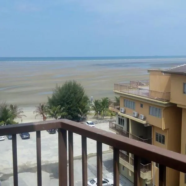 Gold Coast Morib Seaview 2 rooms Aircond Apartment，位于万津的酒店