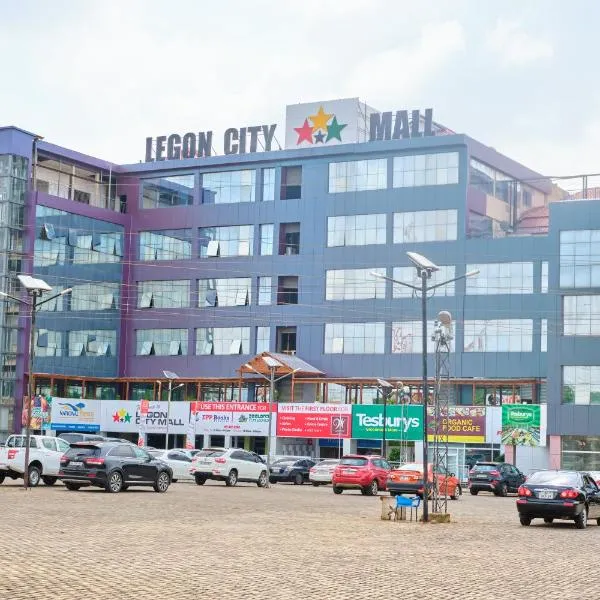 Legon City Mall Short Stay Apartments for Business and Vacation - East Legon，位于特马的酒店