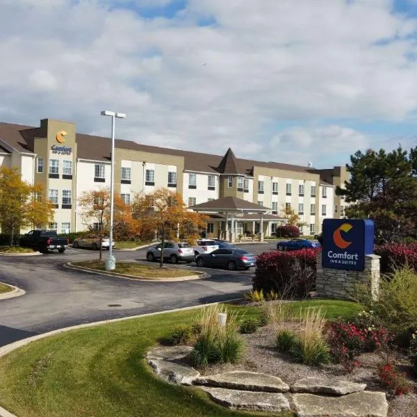 Comfort Inn & Suites Geneva- West Chicago，位于North Aurora的酒店