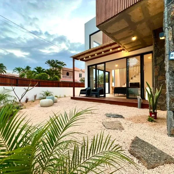 Into the Sea - Modern Home Close to the Beach，位于卡特勒博尔纳的酒店