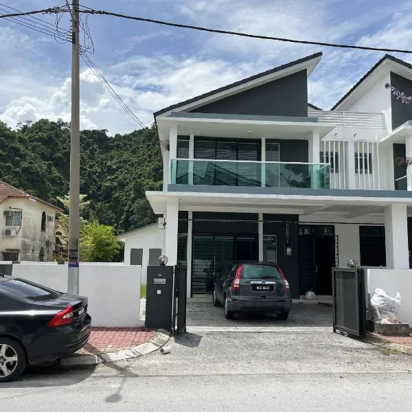LOW SEASON PROMOTION! 4B12B Mountainville Bungalow，位于怡保的酒店