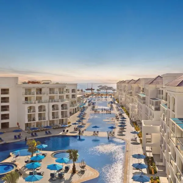 Pickalbatros Blu Spa Resort - Adults Friendly 16 Years Plus- Ultra All-Inclusive，位于赫尔格达的酒店