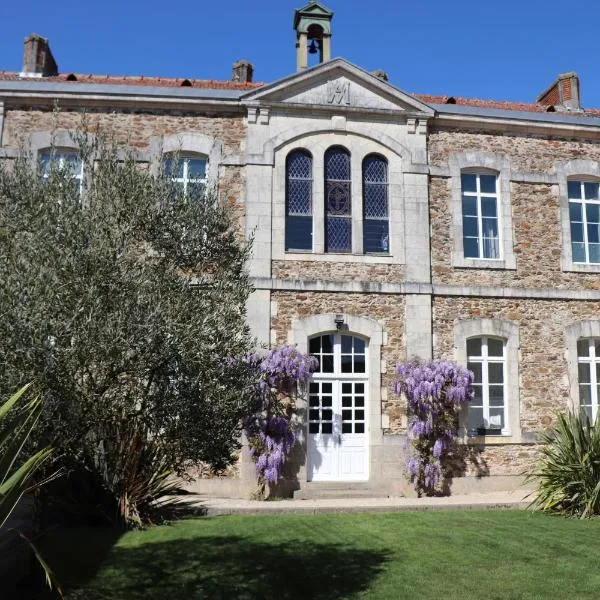 La Maison D'Olivier，位于Mesnard-la-Barotière的酒店