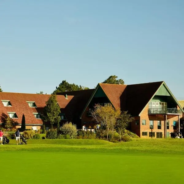 Ufford Park Resort，位于伍德布里奇的酒店