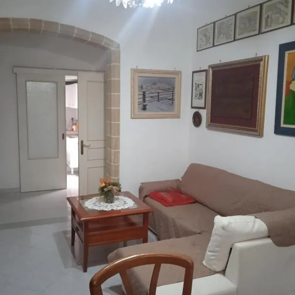 TERRA D'OTRANTO casa turistica & Home Restaurant，位于科佩尔蒂诺的酒店